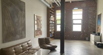 Huge, stylish loft in the Arts District - 30 days min. stay