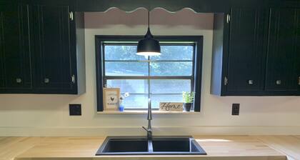 Private Country Home- 15 mins from Moultrie/Adel