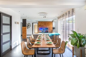 Dining - ESPLANADE L'éclipse spa cinéma, jeux Colmar (MUNTZENHEIM)