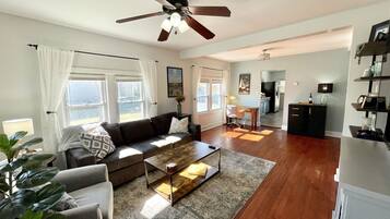 TV connectée, cheminée