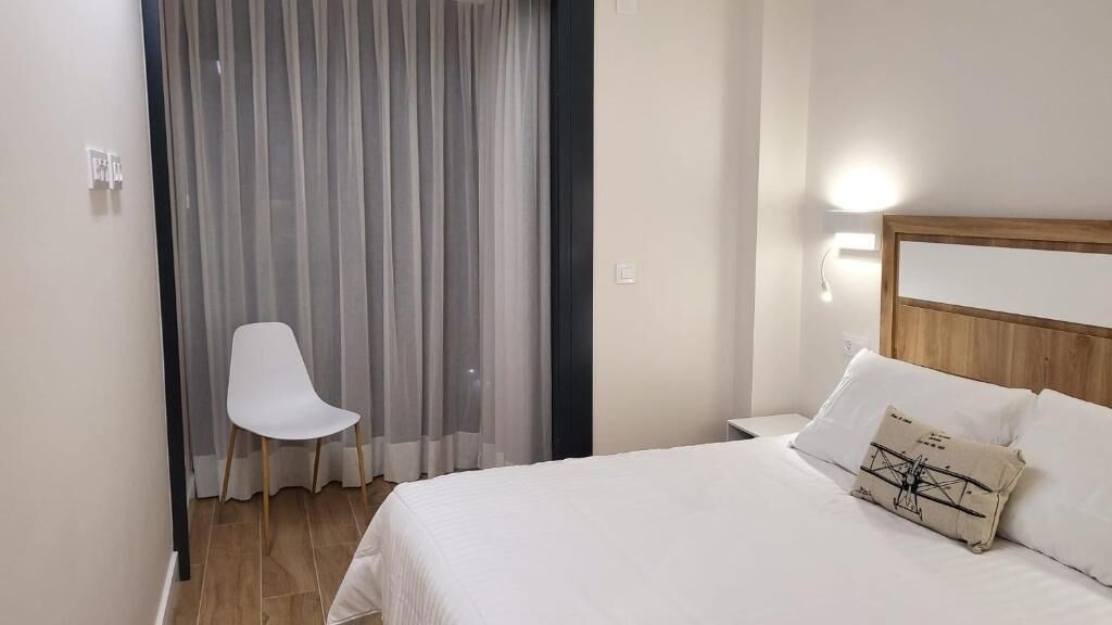 2 dormitorios, sábanas de algodón egipcio, ropa de cama de alta calidad