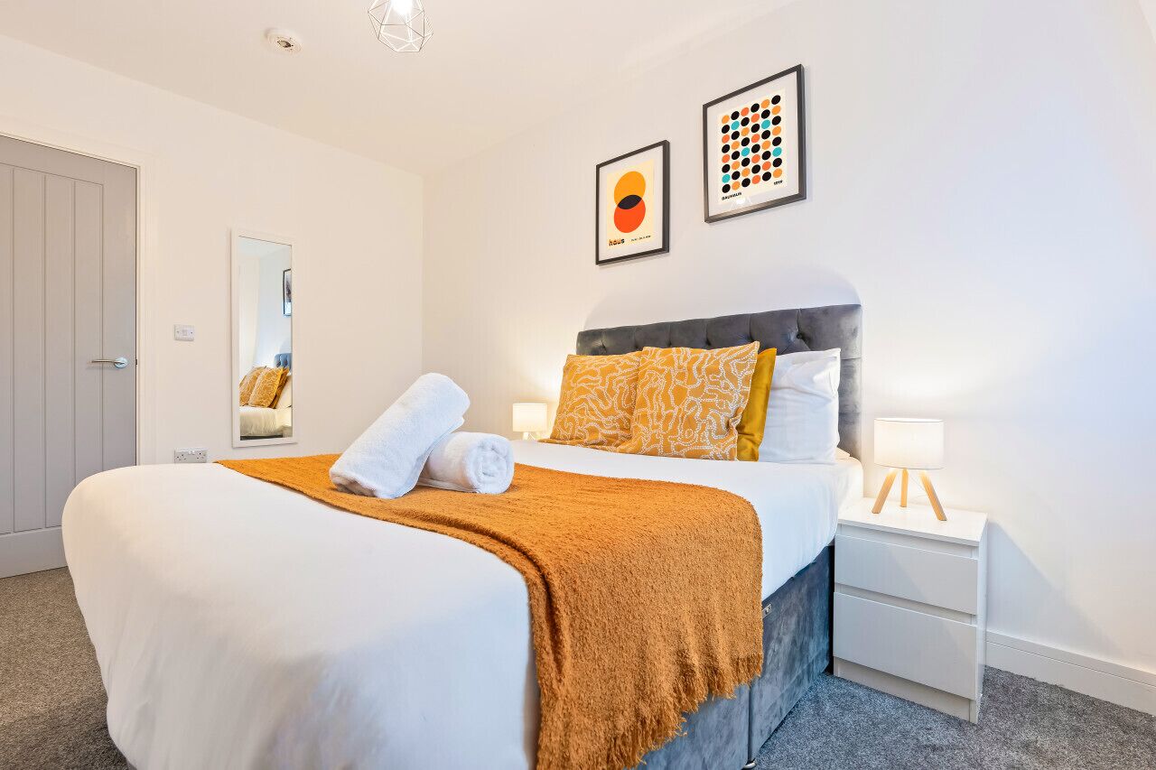 2 bedrooms, iron/ironing board, travel cot, free WiFi
