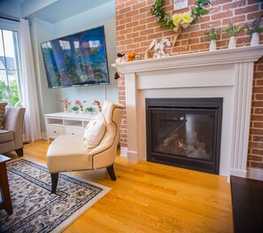 Superior House | 4 bedrooms, individually decorated, individually furnished