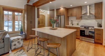 Executive Ski Cottage in Tamarack Resort
