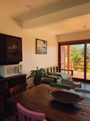 Maison luxueuse, accès à la piscine, vue sur la montagne | Restauration