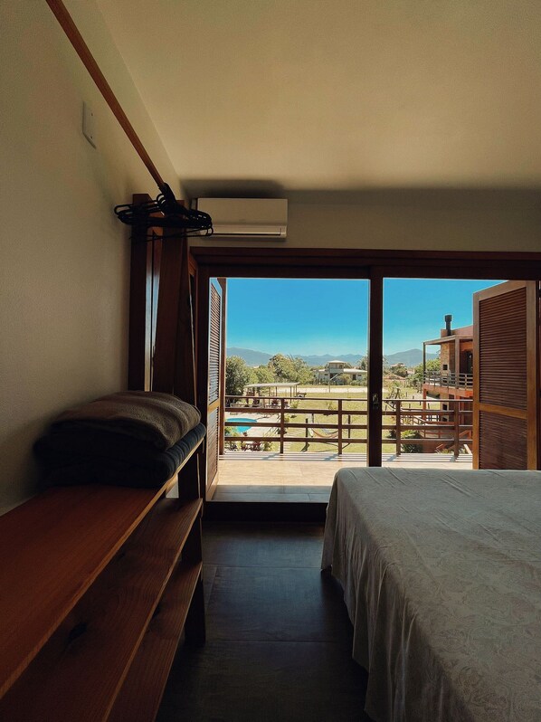 Maison luxueuse, accès à la piscine, vue sur la montagne | 2 chambres, literie hypoallergénique, décor unique, ameublement unique