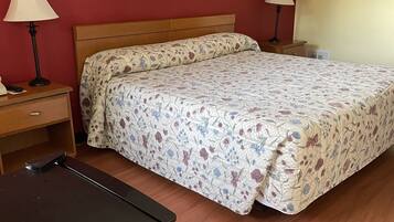 Deluxe Room | Free WiFi, bed sheets