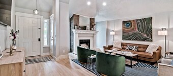 Elegantly decorated home located right next to the Lago Vista Spur bike trail