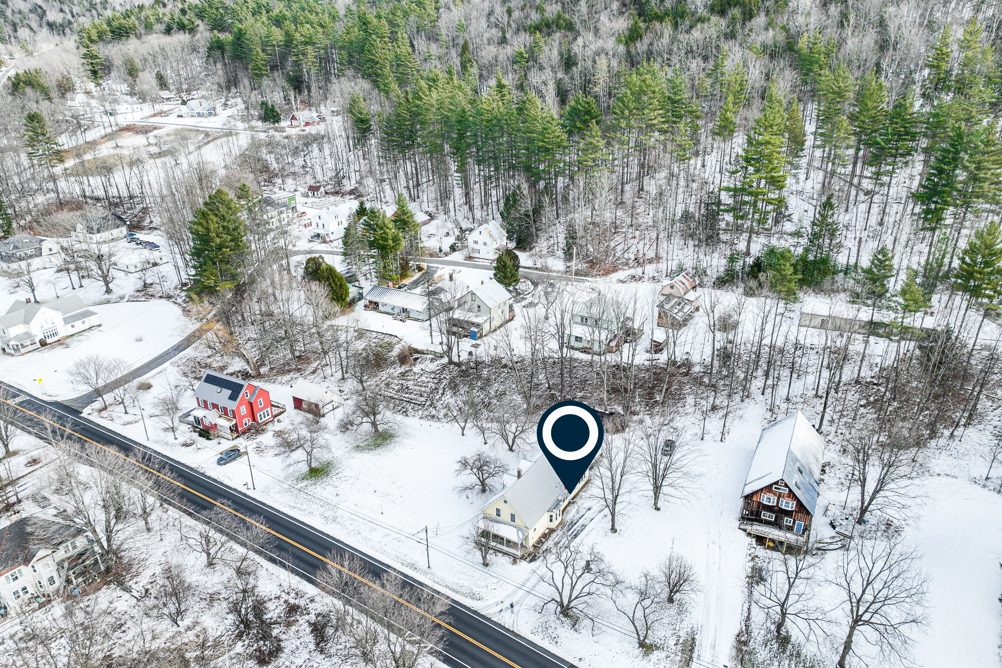 Rural mountain-view home near skiing with screened porch, firepit, & game room