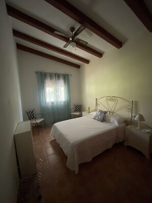 2 Schlafzimmer, kostenloses WLAN, Bettwäsche, Rollstuhlgeeignet