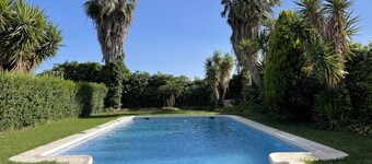 CORTIJO 200 M LAND 3000 M, LARGE SWIMMING POOL, BARBECUE AND FIREPLACE