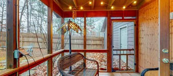 Beautiful home close to marina with Beaver Lake views & fireplace