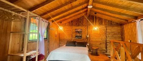 1 bedroom, desk, free WiFi, bed sheets