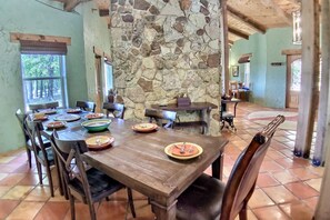 Dining - Home with a hot tub, fireplace, firepit, & washer/dryer (Eureka Springs)