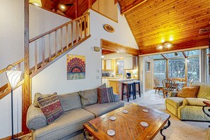 TV, fireplace, DVD player