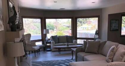 Beautiful 3,000 Sq Ft Tropical Oasis