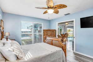 3 bedrooms, internet, bed sheets - Snowbird Paradise w/Pool, Game Room & Pet-Friendly (Punta Gorda)