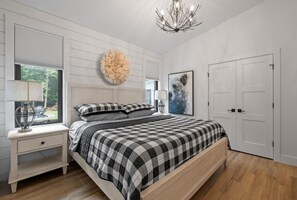 Desk, iron/ironing board, travel crib, WiFi