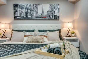 3 Schlafzimmer, Schreibtisch, Bügeleisen/Bügelbrett, kostenloses WLAN