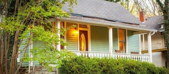 Cricket Cottage Down Town Eureka Springs