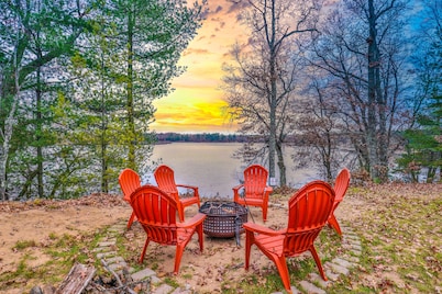 Recreational lakefront home w/ private dock, trails access, & washer/dryer