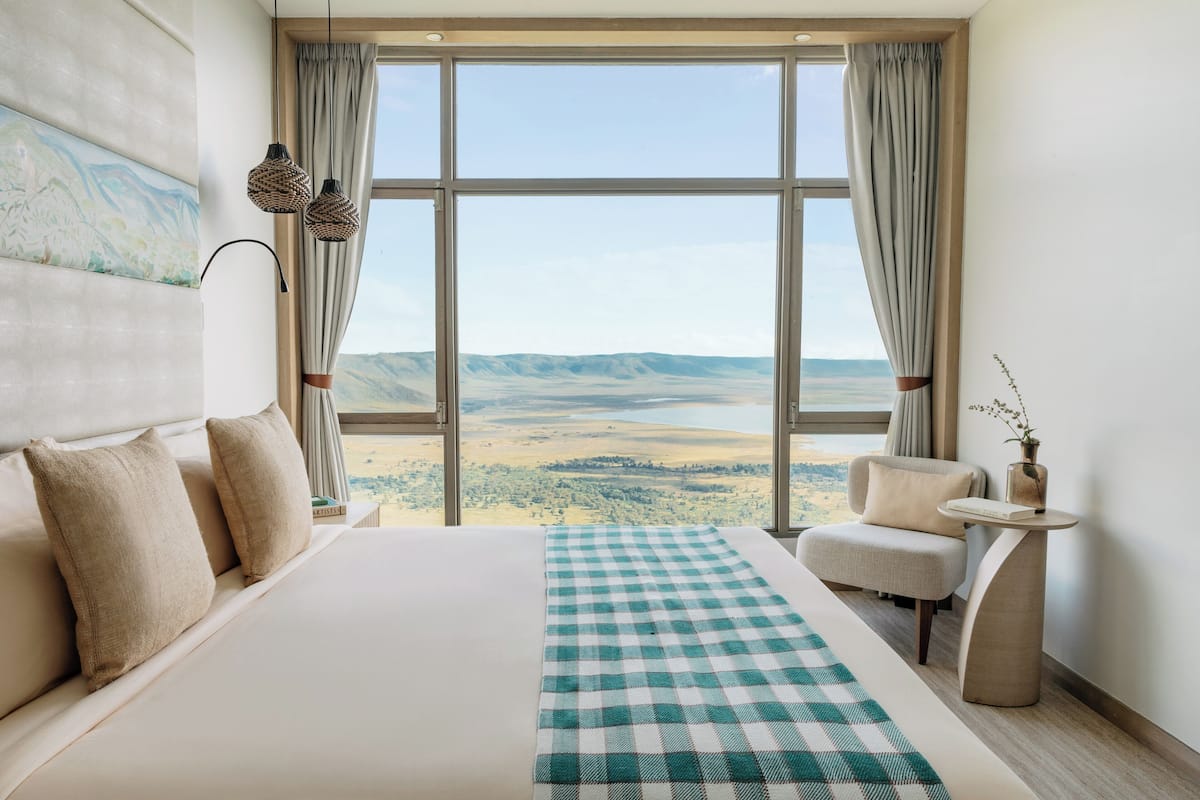 1 bedroom, premium bedding, minibar, in-room safe
