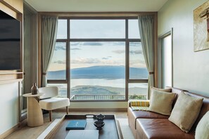 Premium bedding, minibar, in-room safe, individually furnished