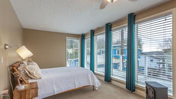 3 habitaciones, escritorio, wifi gratis y ropa de cama