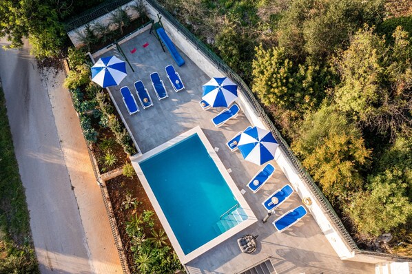 วิลล่า (Five Bedroom Villa with Swimming Pool) | สระว่ายน้ำ