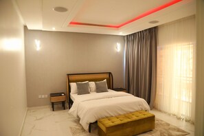 3 soverom, strykejern/-brett, wi-fi (inkludert) og sengetøy