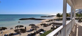 Luxury 5 Star 3 BR Villa Private Gated Community, *FREE Resort Access Included