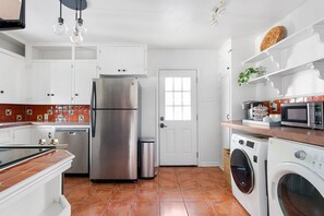 Mikrowelle, Geschirrspüler