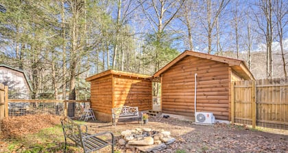 Creekside Cottage w/ hot tub, fire pit, fishing