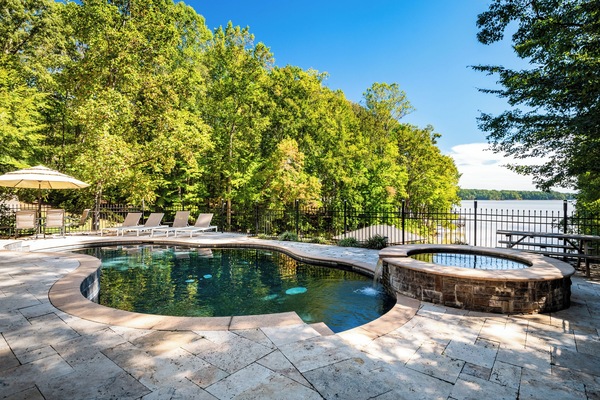 Piscina a l'aire lliure