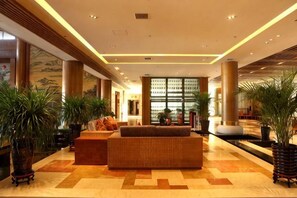 Lobby - Holiday Inn Hongxigu Hot Springs, Gaizhou, Yingkou (Gaizhou)