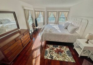 3 dormitorios, escritorio, tabla de planchar con plancha y wifi gratis