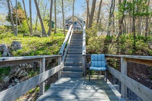Property grounds - Charming Waterfront Cottage (Boothbay)