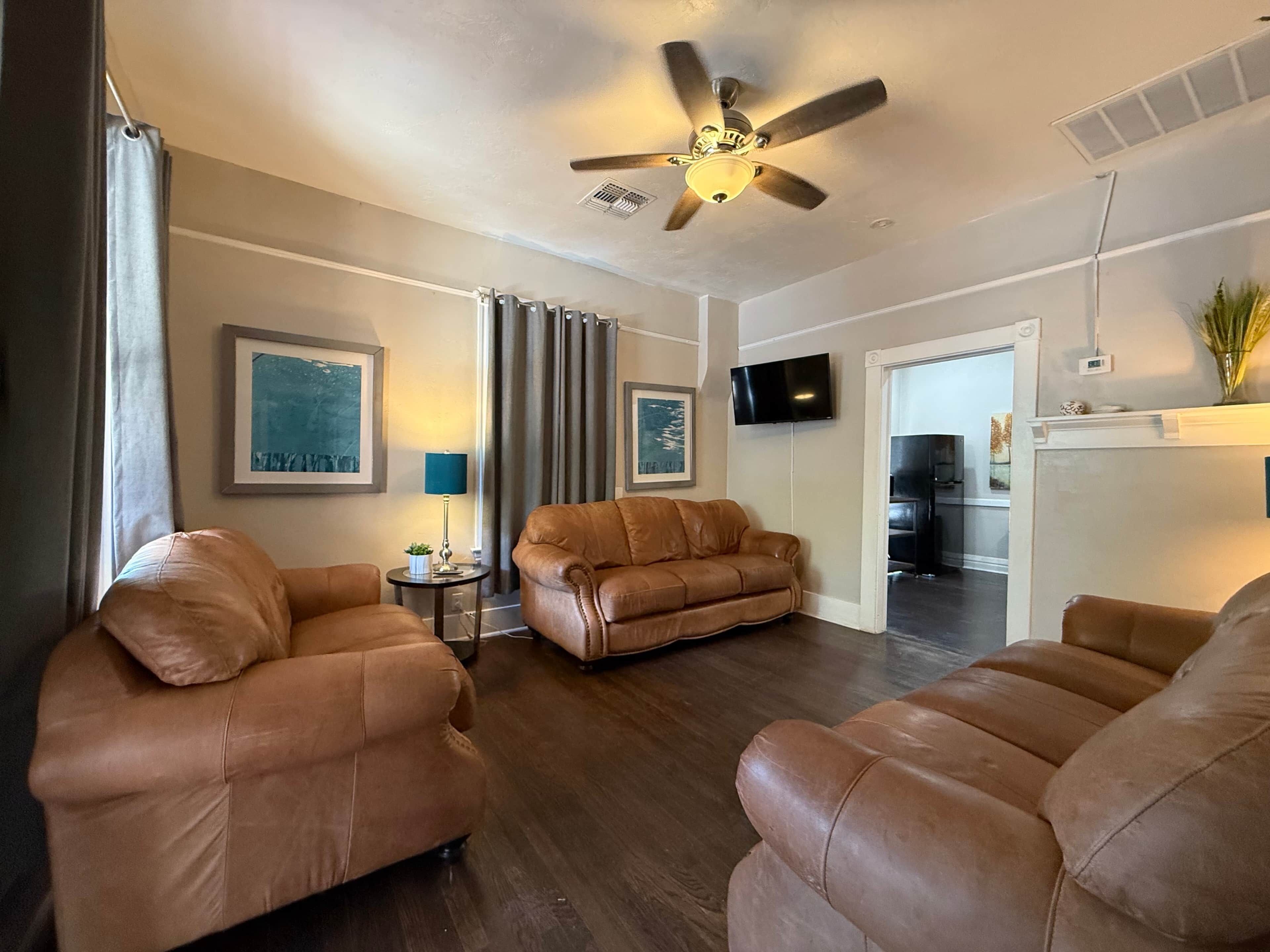 Una Smart TV, libros