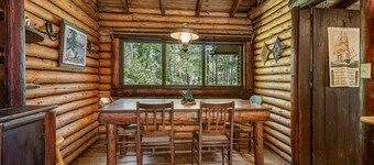 Serene Rustic Cabin in the Heart of Sprucewold, close to town