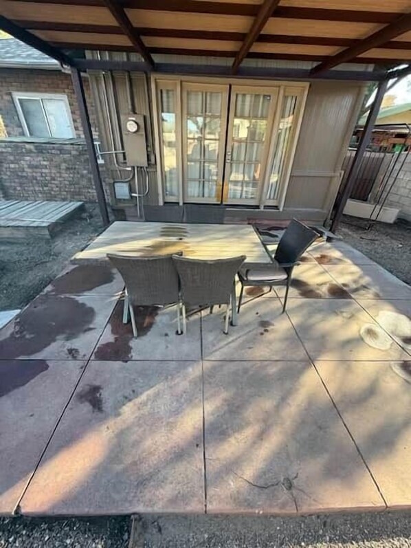 Covered rear patio - Historic 1905 West University Retreat Near U of A & 4th Ave (Tucson)