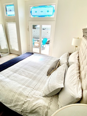 3 habitaciones, escritorio, wifi gratis y ropa de cama