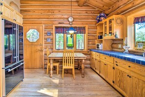 Microwave, dishwasher, blender, toaster oven