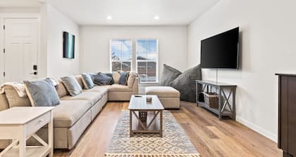 The Grey Havens-stunning new build family friendly with a laid back beach vibe.