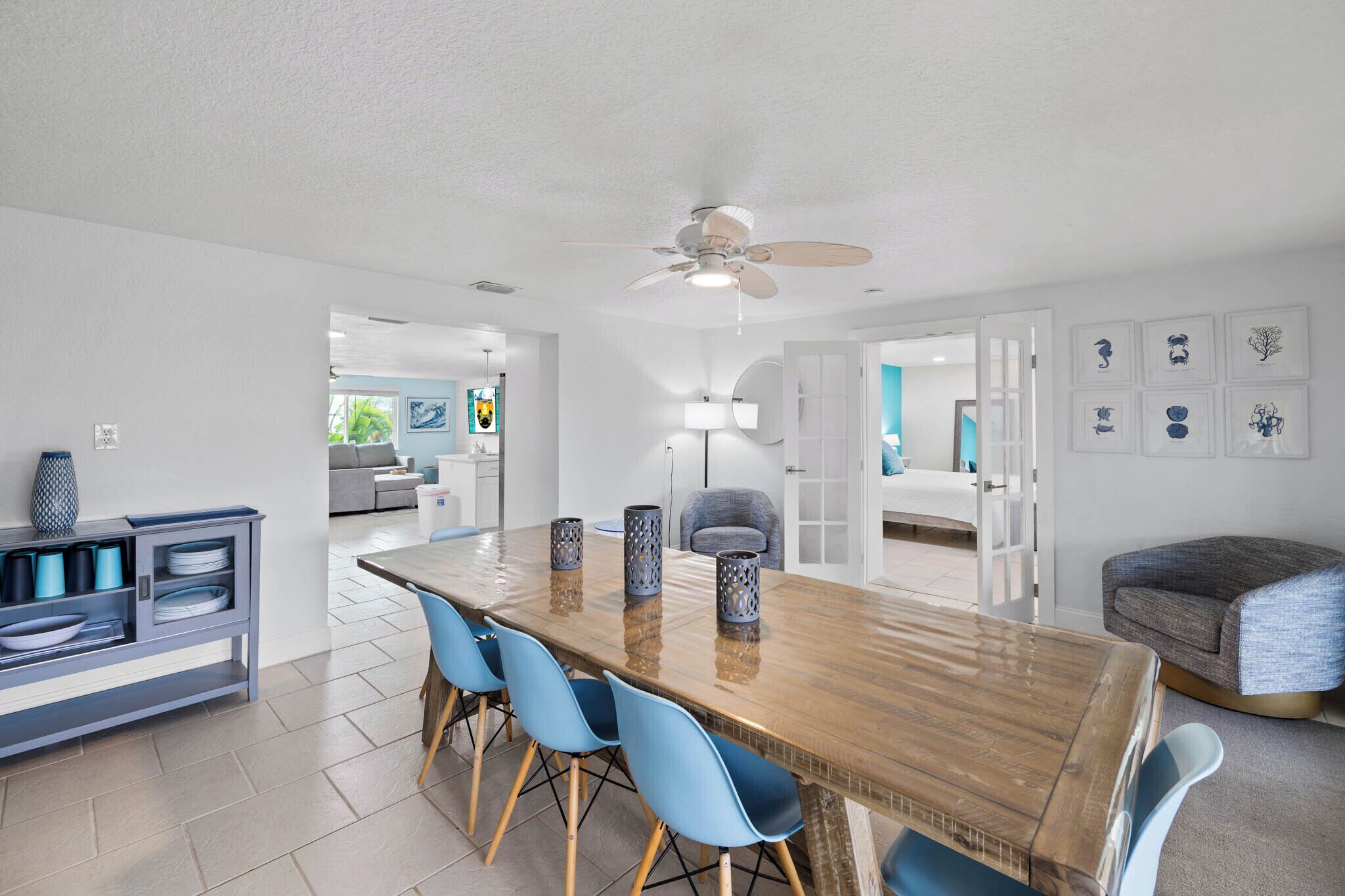 5 chambres, fer et planche à repasser, lit parapluie, Wi-Fi gratuit