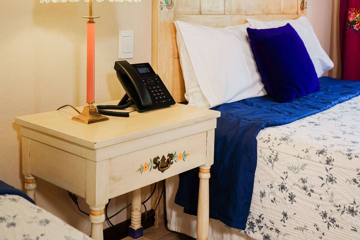 เตารีด/โต๊ะรีดผ้า, Wi-Fi ฟรี, ห้องพักตกแต่งอย่างมีเอกลักษณ์, ผ้าปูที่นอน