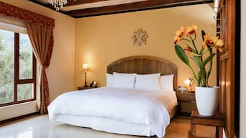 Individually decorated, iron/ironing board, free WiFi, bed sheets