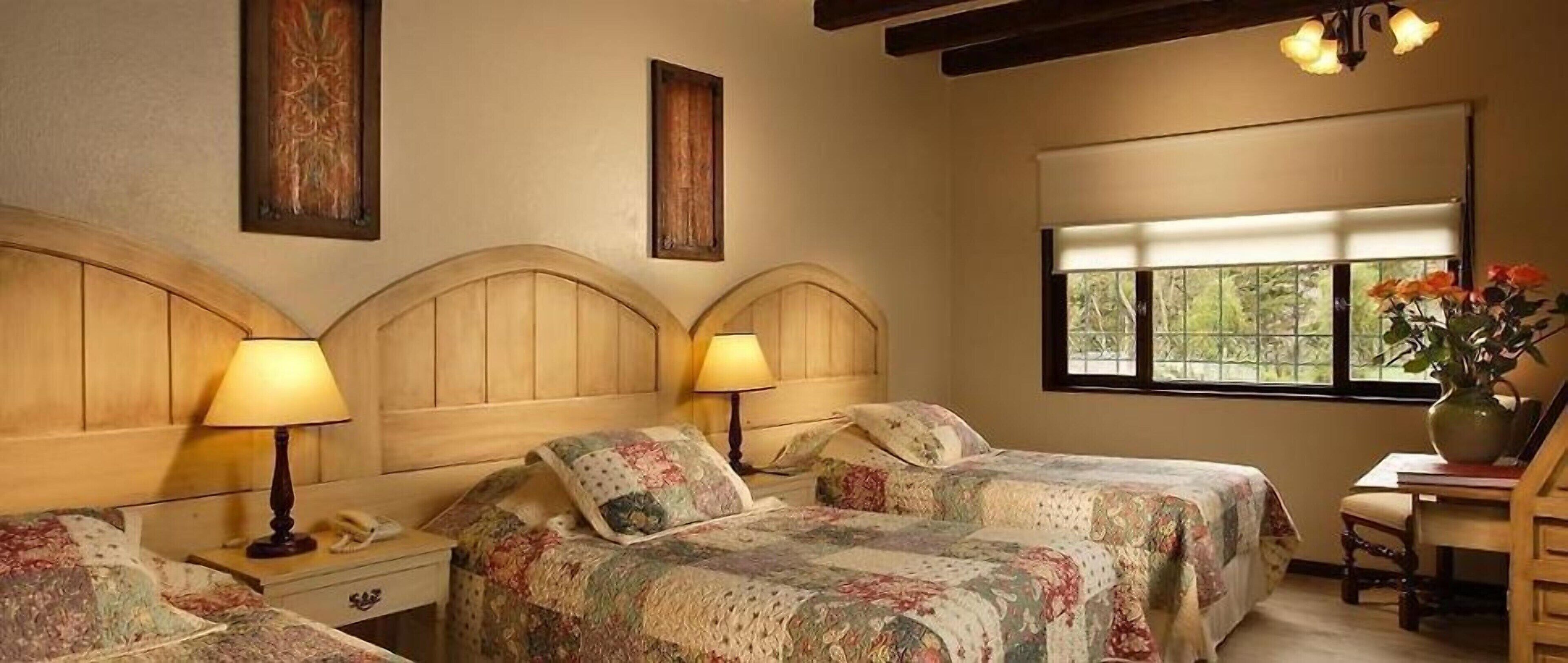 Individually decorated, iron/ironing board, free WiFi, bed sheets