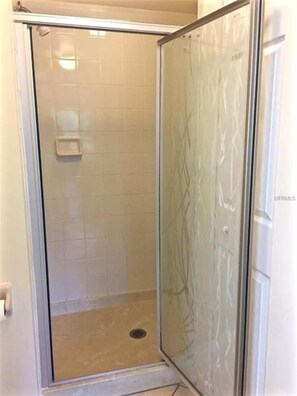 Shower, hair dryer, towels, soap - Cozy ,Fast WiFi ,King size bed,Near IMG,Beach (bradenton)