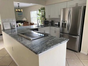 Fridge, microwave, oven, stovetop - Cozy ,Fast WiFi ,King size bed,Near IMG,Beach (bradenton)