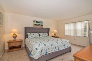 2 bedrooms, travel cot, WiFi, bed sheets - Cozy ,Fast WiFi ,King size bed,Near IMG,Beach (bradenton)